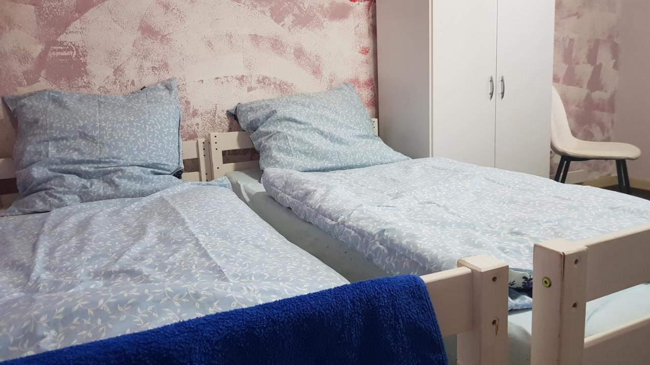 Handwerker Unterkunft Monteurzimmer Mit Gemeinschaftsbad In Brebach Saarbrücken Exteriör bild